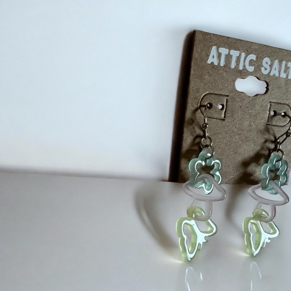 NEW Attic Salt Pastel Dangle Earrings💖 - Picture 2 of 5